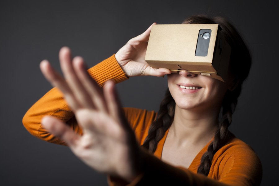 Goggle cardboard VR